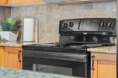 "Kitchen was great with all the tools you need to make anything! Great view and space."