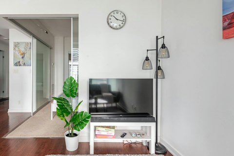 Relax & Stream in Style – 43" TV with Dolby Soundbar - 
Enjoy your favourite shows and movies with immersive sound and ultra-fast 3Gbps internet. Netflix and chill just got an upgrade.