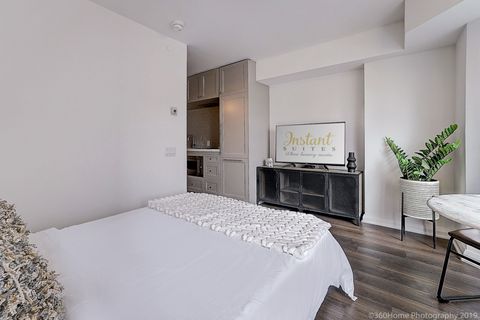 The place is as listed. I've been impressed by how quick the host replied to my questions. Overall, it has been a wonderful stay. Totally recommend.