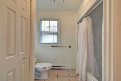 "Very clean unit with a responsive and professional host"