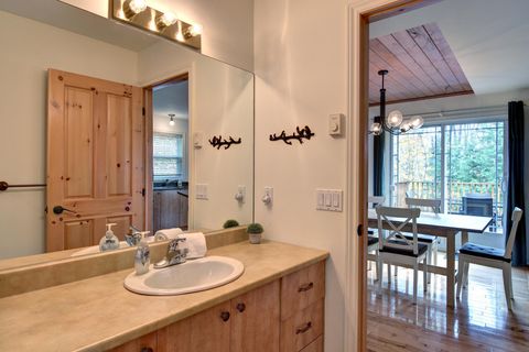 "It was a great place to stay, close to everything. Clean and well equipped."