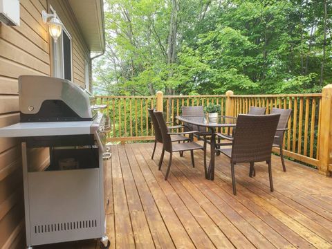 Patio # 1 is the larger patios out of the 2. Seating area for 6 and a new BBQ grill machine!