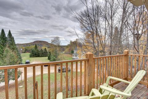 "The accommodation is perfect! Well located, extra comfortable beds and bedding, beautiful open area, well equipped kitchen, beautiful view from the two balconies, etc.!"