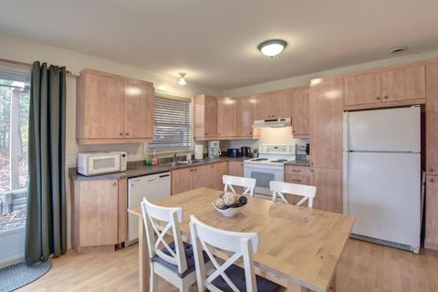 We did a lot of cooking and were happy to see well-stocked kitchen cabinets. It feels a bit more like an apartment than a chalet, but still provides a quiet retreat away from the city.