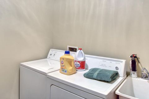 "Great place to stay fully equipped, spacious, amazingly clean and well-located to get to the Mont-Tremblant ski resort, Slip on Tube, supermarkets, hiking trails."