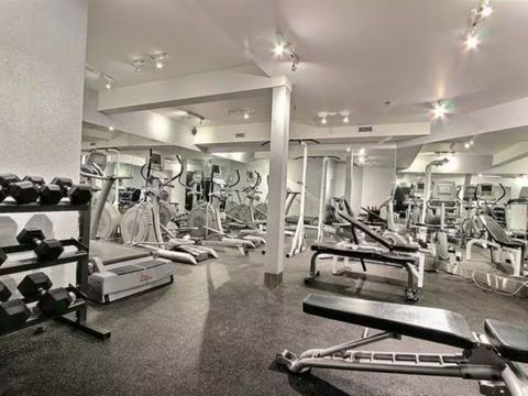 Very satisfying experience with Arya and Instant Suites. The instructions provided were very clear, the suite was beautiful and we loved all amenities!