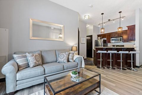 I would come back to this place. Its clean, close to everywhere and the owner is very helpful