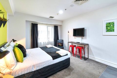"This is an awesome place to stay if you want to be in central Auckland! It's right in the middle of everything but quiet at night still. It was clean and modern. The price was very reasonable for the location!"