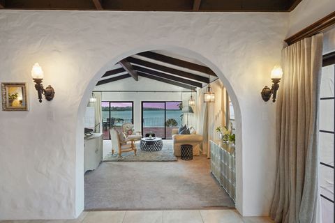 The entry to lounge 2.