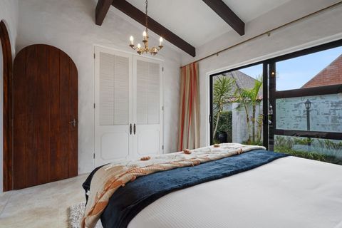 Plenty of storage here.