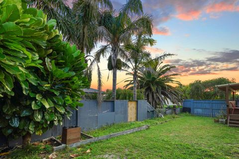 The garden. A large backyard where the kids can kick a ball around or play cricket with the adults supervising from the covered verandah.
