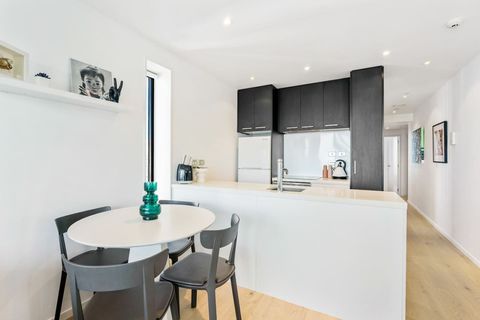 The dining table is great for eating together, playing games or doing a jigsaw puzzle.