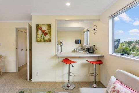 The bar stools are great for casual dining or to use as a breakfast bar.