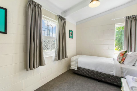 Single bedroom is perfect if you want your own space.