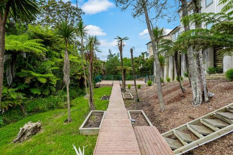 Decide which direction to go - left or right? Leads to the basketball hoop or the gazebo dining area.