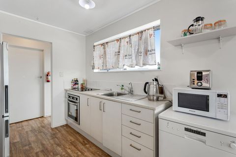 There is plenty of storage in the kitchen for your belongings.