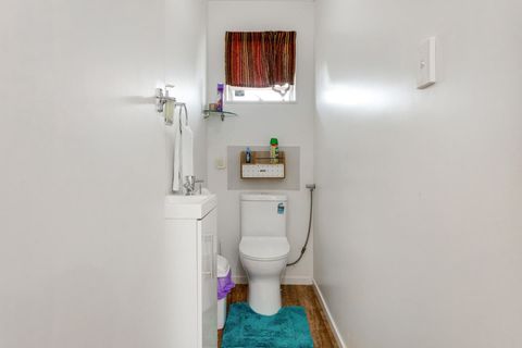 A separate toilet is great for families.