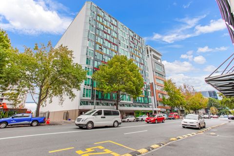 View of the outside of the apartment building.