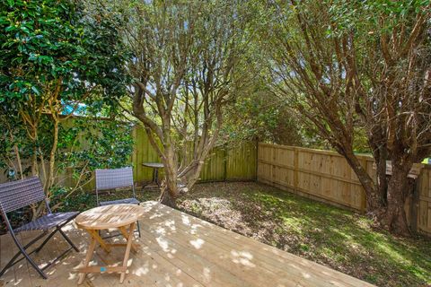 The second deck area is set amongst the trees, relax and enjoy the birdsong.