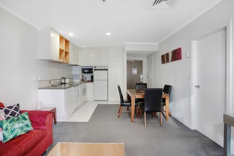 The dining table is great for eating together, playing games or doing a jigsaw.