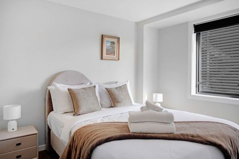 The windows have blinds to block out the light.