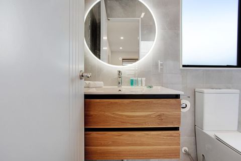 The backlight behind the mirror is great for putting make-up on.