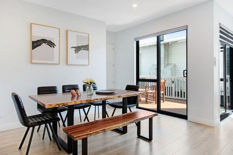 The dining table is a great place to eat together, play games or do a jigsaw puzzle.