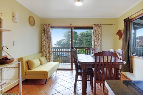 You can use the dining table for eating together, playing games or doing a jigsaw.