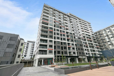 View of the apartment building.