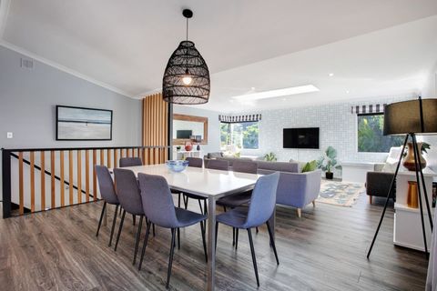 The dining table is a great spot to eat together, play games or do a jigsaw puzzle.