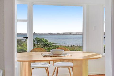 The dining table is a great place to eat together, play games or do a jigsaw puzzle.