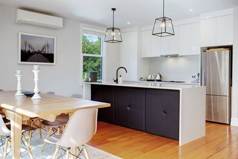 The dining space is right by the kitchen so no-one misses out of conversation.