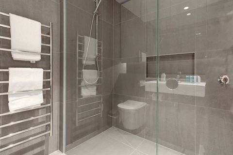 Step out of the shower and enjoy warm-fluffy towels from the heated towel rail.