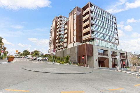 View of the apartment building.