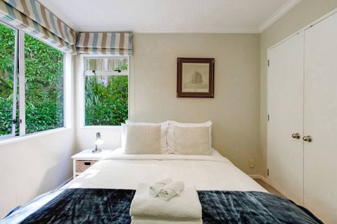 The Queen bedroom has plenty of storage in the double wardrobe for all your personal belongings.