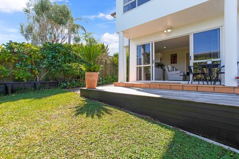 The lawn area would be nice for a picnic or children to run around on.