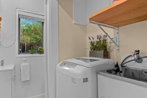 The washing machine is great for longer staying guests.