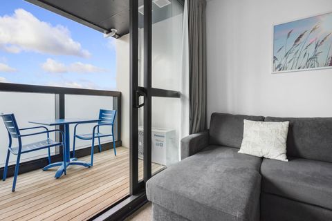 The corner suite with chaise is perfect for the open plan living space.