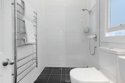 Step out of the shower and enjoy the warm fluffy towels from the heated towel rail.