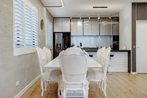 You can also play games or do a jigsaw at the dining table.