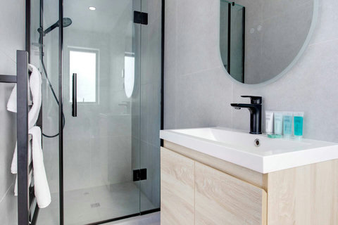 The shower in the ensuite bathroom.