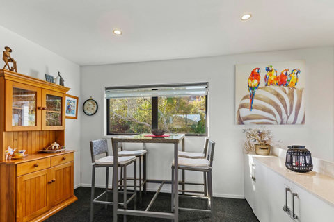 The dining table is a great place to eat together, play games or do a jigsaw puzzle.