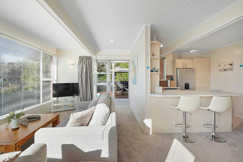 The breakfast bar has seating for a more casual vibe, perfect for breakfast.