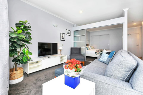 Separate living areas that open up.