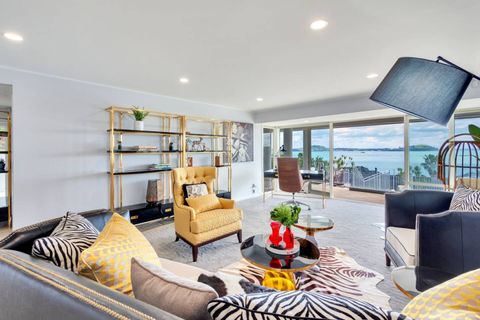 The desk is set up with a prime view of the harbour. There is some construction happening; please see other photos for the updated view.