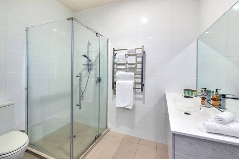 Step out of the shower and enjoy warm, fluffy towels from the heated towel rail.