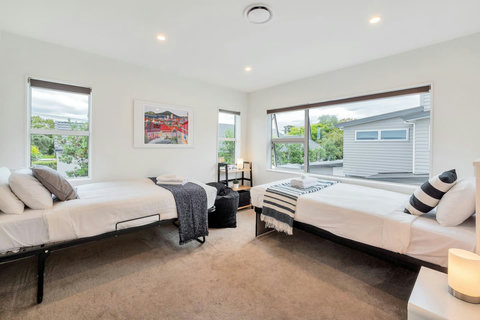 Forth upstairs bedroom