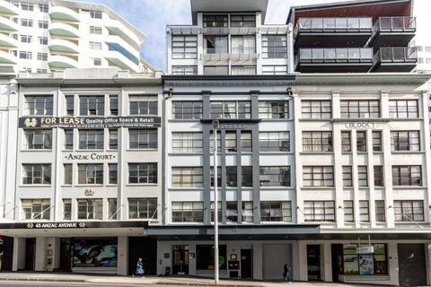 This building fits into a series of historic Art Deco Facades that reference the former Farmer Department Store on Hobson St.