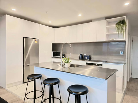 The breakfast bar is great for spending time with the cook while preparing meals.