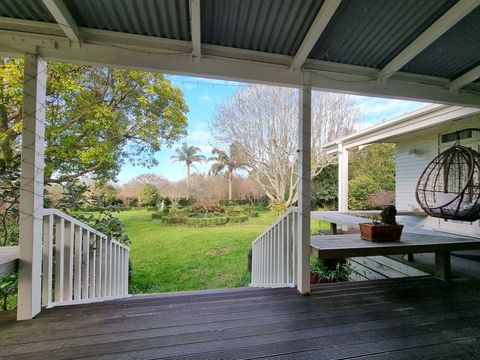 The stairs down into the large country garden.